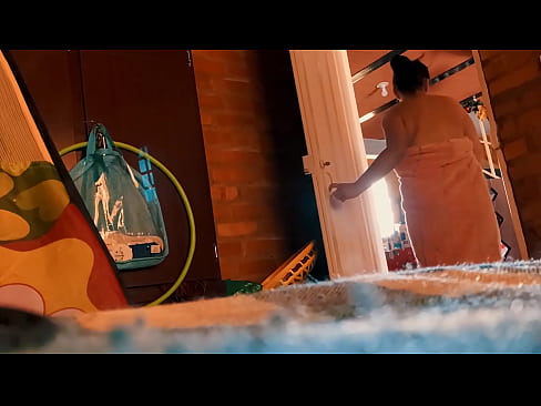 ❤️ Stric me prati pod tuš, ševi me dok se tuširam. ❤️ Porno u pornografiji hr.hqpornvideos.ru ❌❤