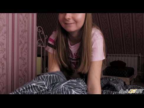 ❤️ Blondie duboko siše svog BFF-a i dobiva spermu u usta ❤️ Porno u pornografiji hr.hqpornvideos.ru ❌❤